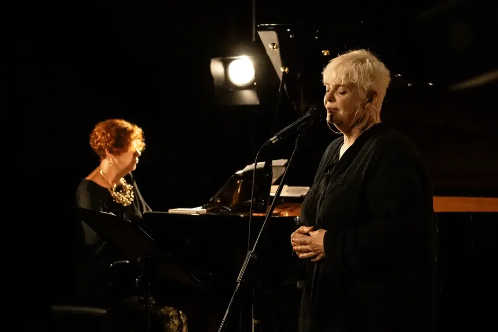 Lora Kostina Pascal von Wroblewski